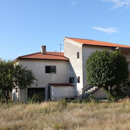 Apartments With A Parking Space Umag - 7057 Buitenkant foto