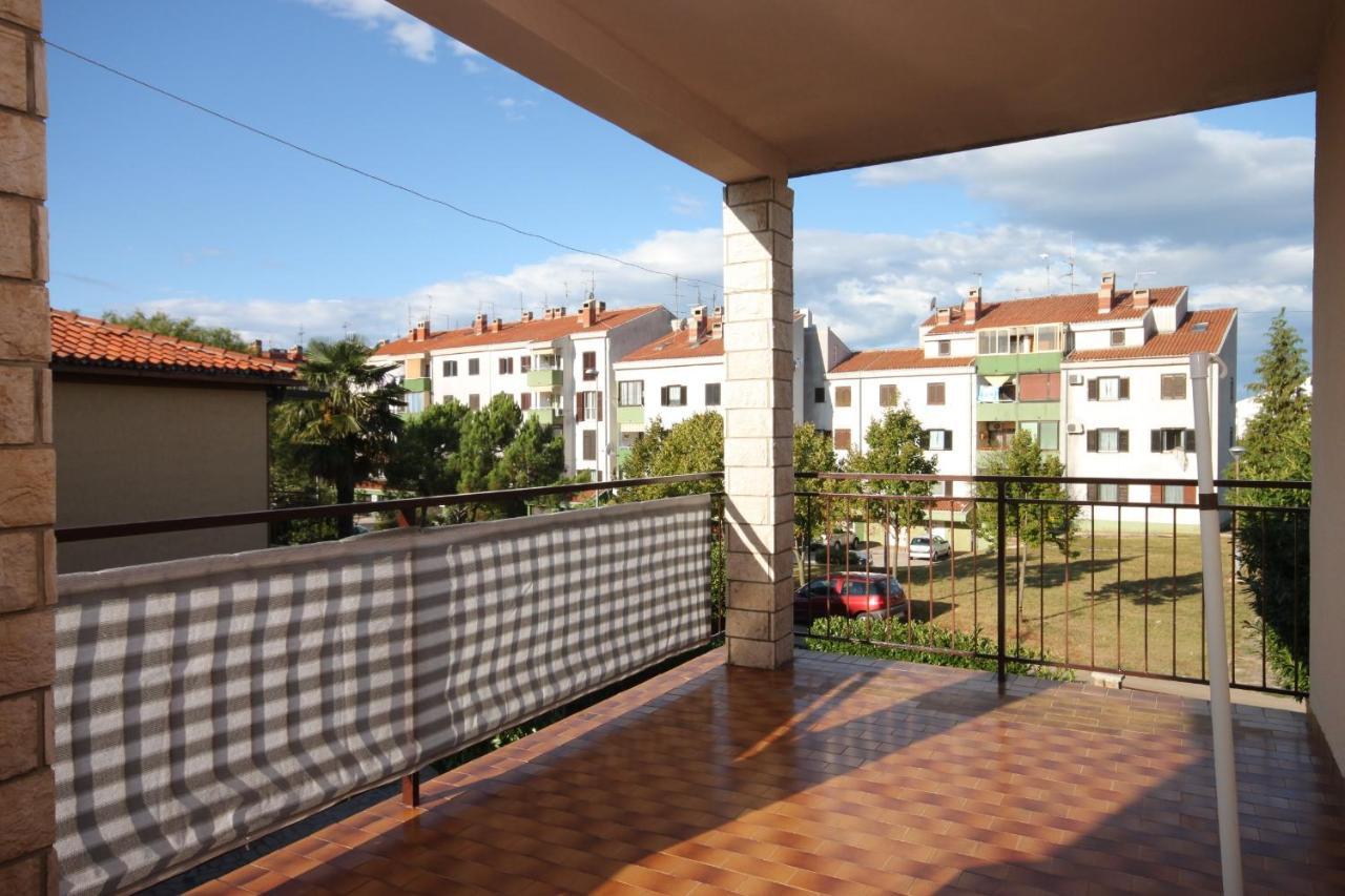 Apartments With A Parking Space Umag - 7057 Buitenkant foto